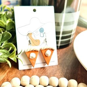 Pumpkin pie earrings
